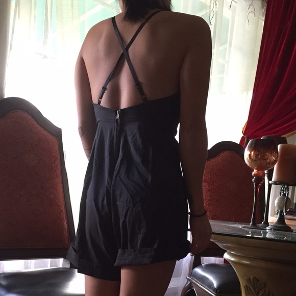 LAST ONE! New S plunge romper - Picture 3 of 4