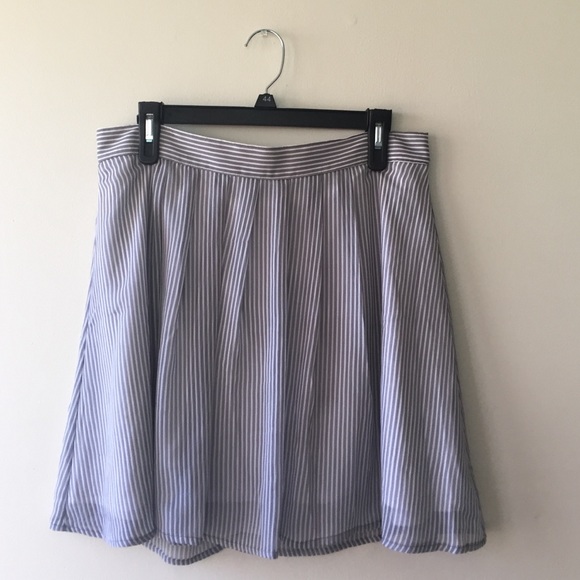 Old Navy Seersucker Skirt