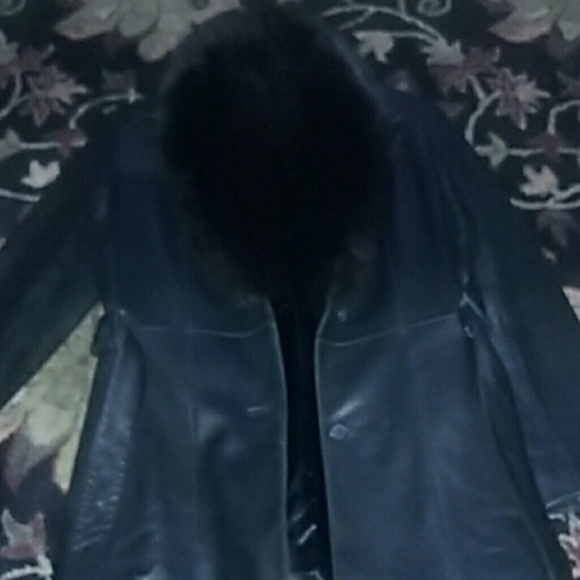 100% Leather coat wit 100% fox fur