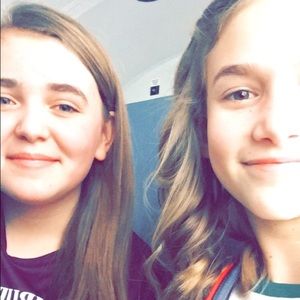 Meet your Posher, Claire