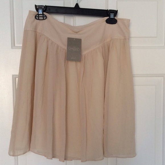 Cream/Nude colored silk skirt