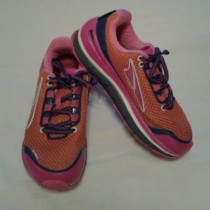 Running shoes, Altra