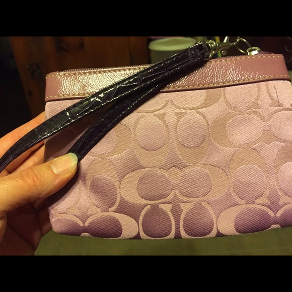 Coach Wristlet. - Picture 2 of 2