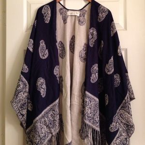 Abercrombie & Fitch Fringe Kimono, OS.