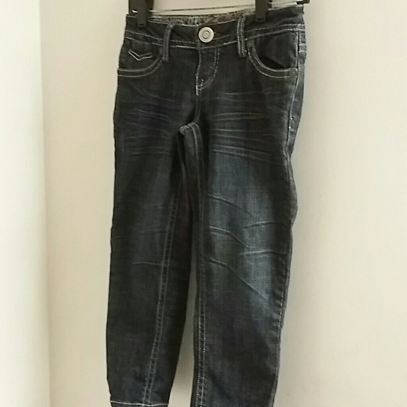 Capris - Picture 2 of 4