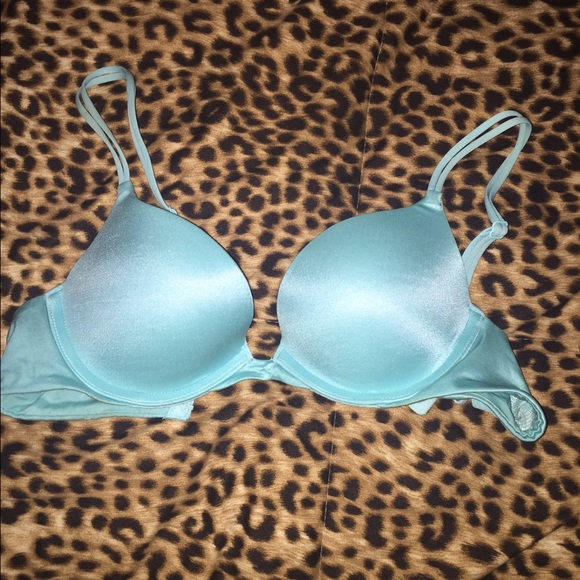 Victoria's Secret brand push up bra