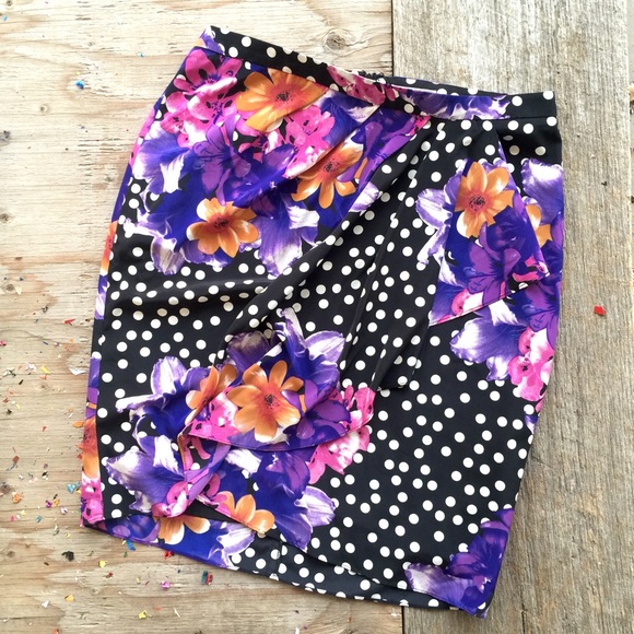 Anthropologie Dresses & Skirts - HP 🎉 Anthropologie Baraschi Polka Pencil Skirt