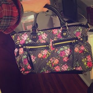 Betsey Johnson purse. EXCELLENT condition!!