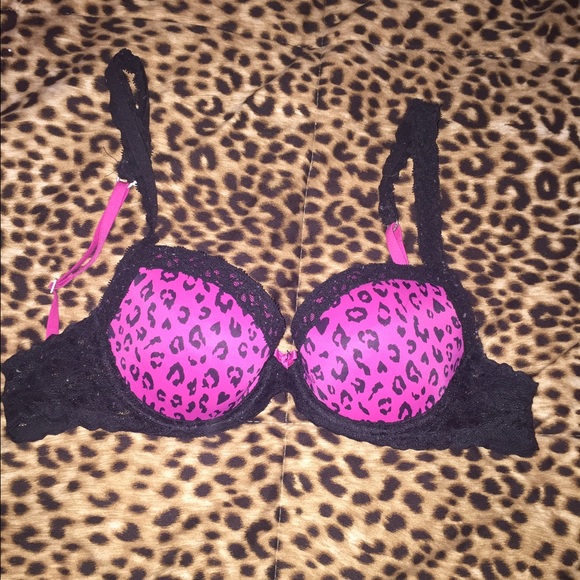 VS PINK hot pink cheetah bra