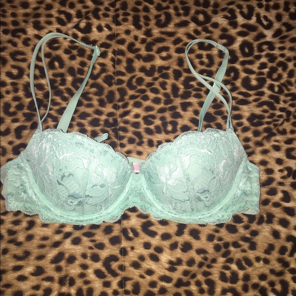 Victoria's Secret PINK bra