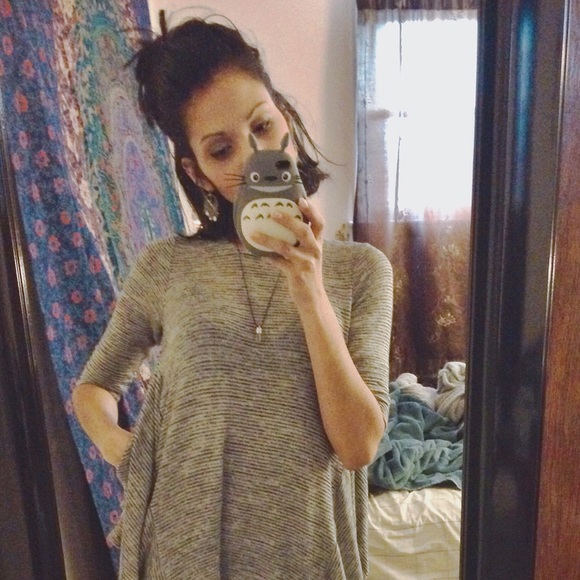 MEET THE POSHER - Natalia 😊 - Picture 4 of 4