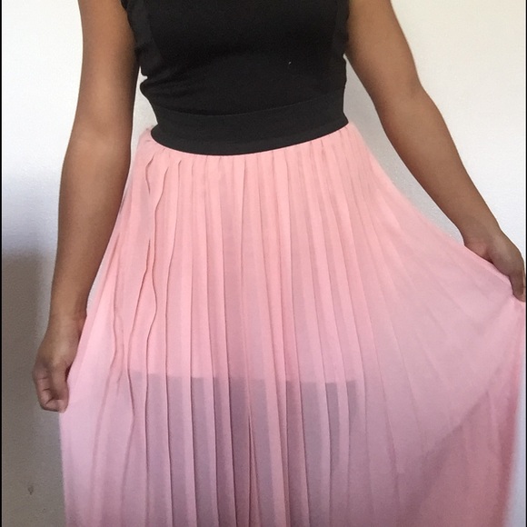 Pastel Pink Pleated Maxi Skirt