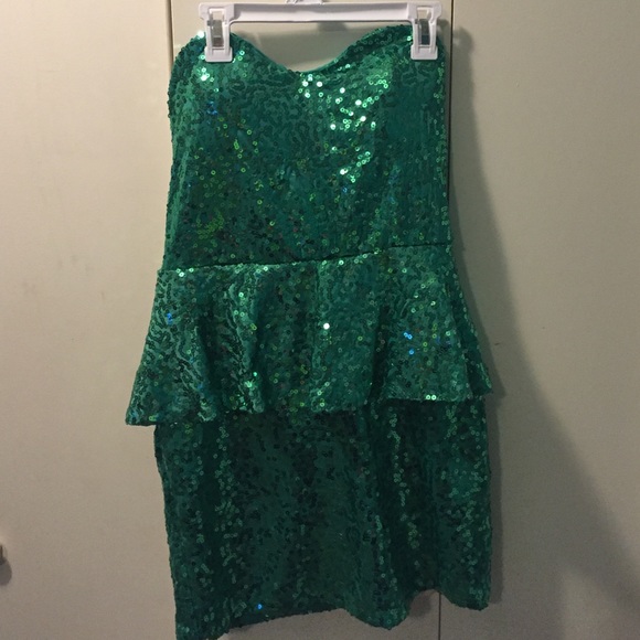 Mermaid emerald dress - Picture 1 of 3