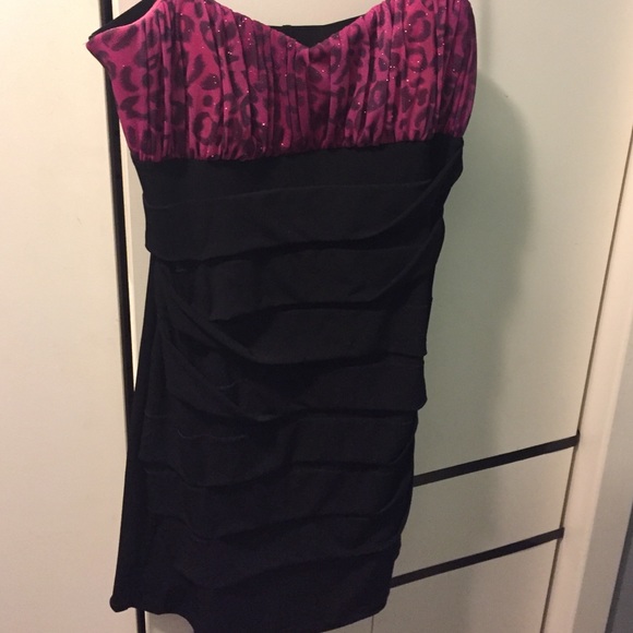 Black and purple cheetah dress - Picture 3 of 3