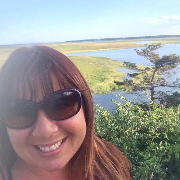 Meet your Posher, Ali