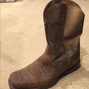 Men's Leather Ariat Rambler Boot--worn once!