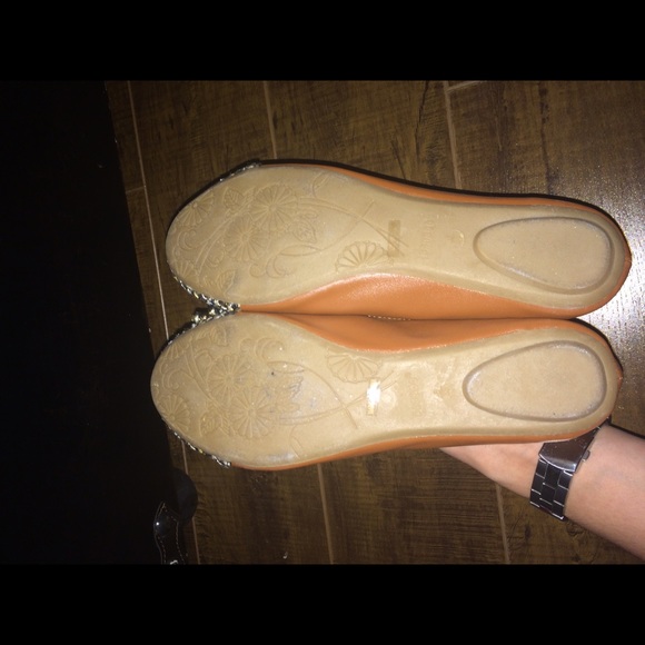 Cute comfortable flats! NEVER USED! - Picture 2 of 3