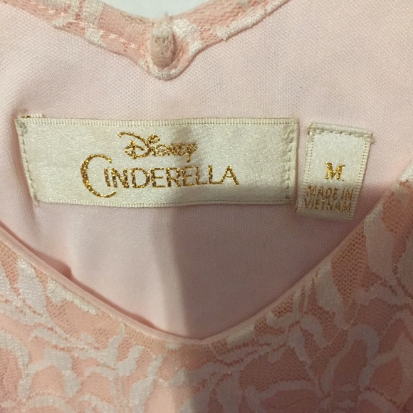 Beautiful peach lace dress! - Picture 2 of 4