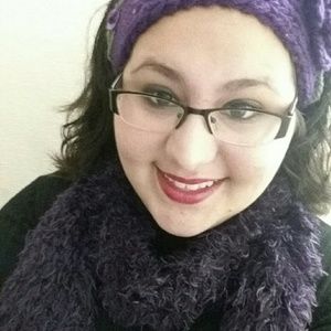 Meet your Posher, Deresa