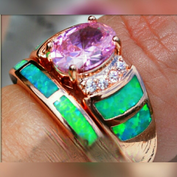 Jewelry - 💎Calling all AKA Sorority Sisters