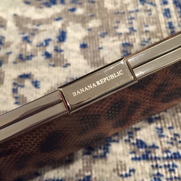 Banana Republic Leopard Clutch - Picture 4 of 4