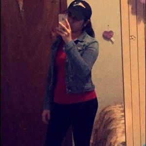 Meet your Posher, Elda