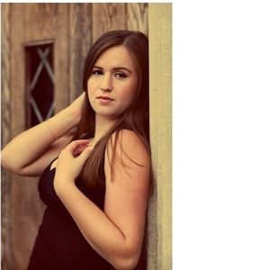 Meet your Posher, Arielle