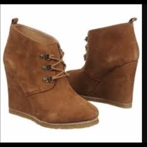 Steve Madden suede wedges