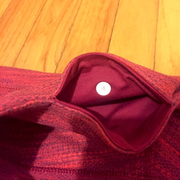 ❌SOLD❌ lululemon Capri pant - Picture 3 of 4