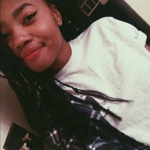 Meet your Posher, Kaila