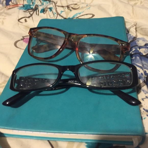 set of 2 pairs of faux glasses