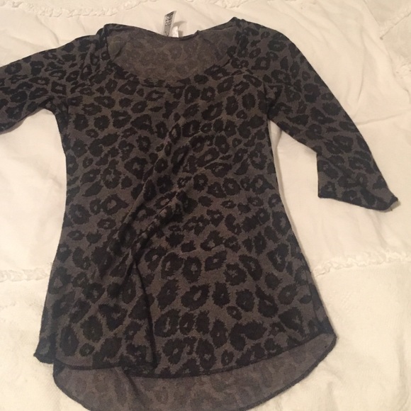 Cheetah quarter sleeve