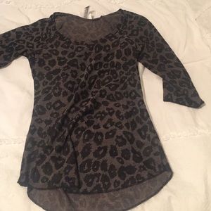 Cheetah quarter sleeve