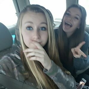 Meet your Posher, Hailey