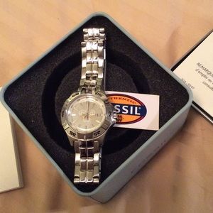 Fossil watch, new in tin