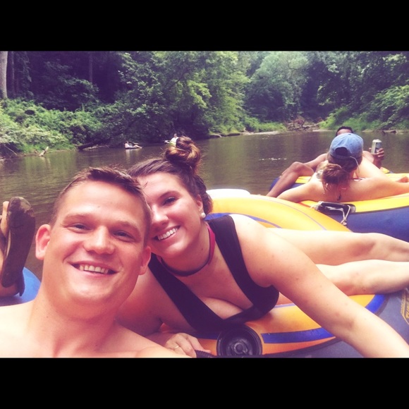 Meet your Posher, Christine - Picture 3 of 4