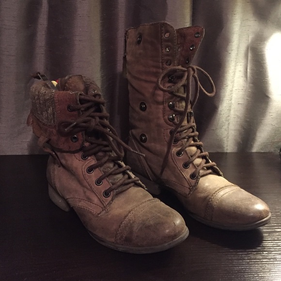 Foldable combat boots
