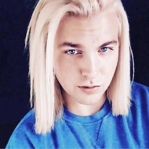 Meet your Posher, Alexander