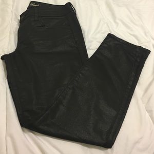 Short black shiny pants