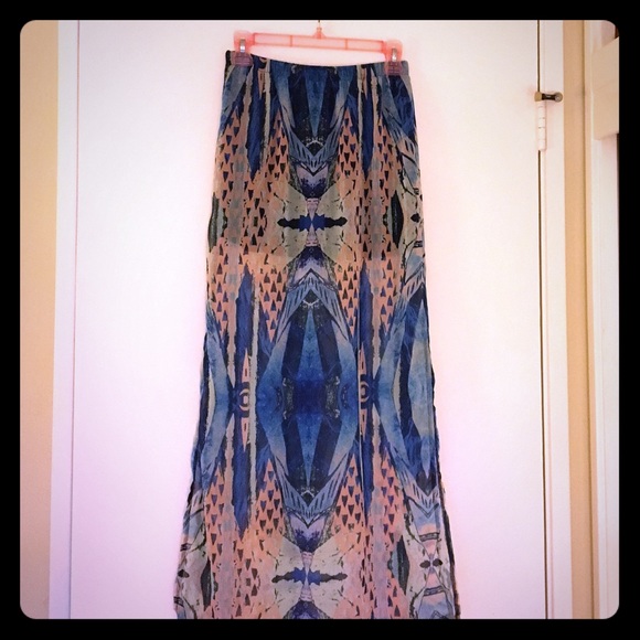 Long Kendall & Kylie Tribal Print Skirt