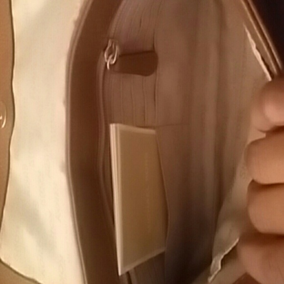 Purse - Picture 3 of 4