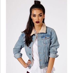 sakia acid wash denim jacket with shearling collar