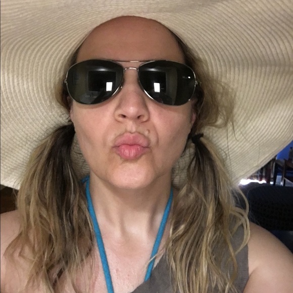 Meet your Posher, Addie - Picture 4 of 8