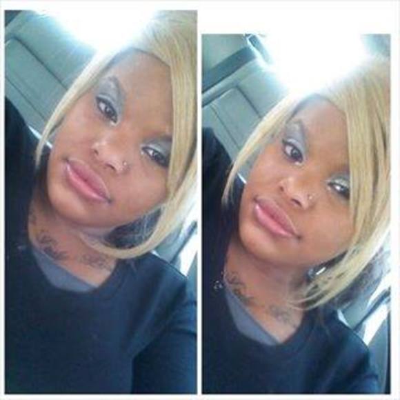 Meet your Posher, Shampane - Picture 1 of 1