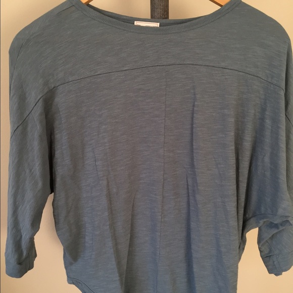 Gap top - Picture 1 of 3