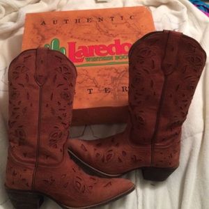 Laredo cowgirl boots