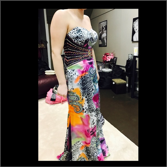 Prom Dress - Picture 2 of 4