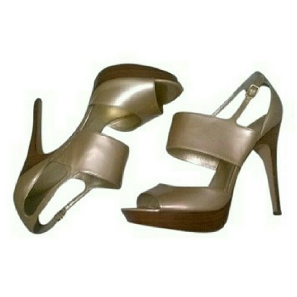 Via Spiga  Pumps