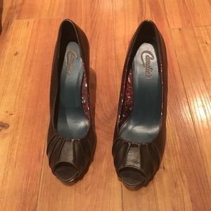 Beautiful brown Candies shoes😘