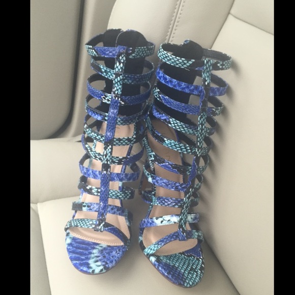 🚫SOLD Blue python strappy heels - Picture 3 of 4